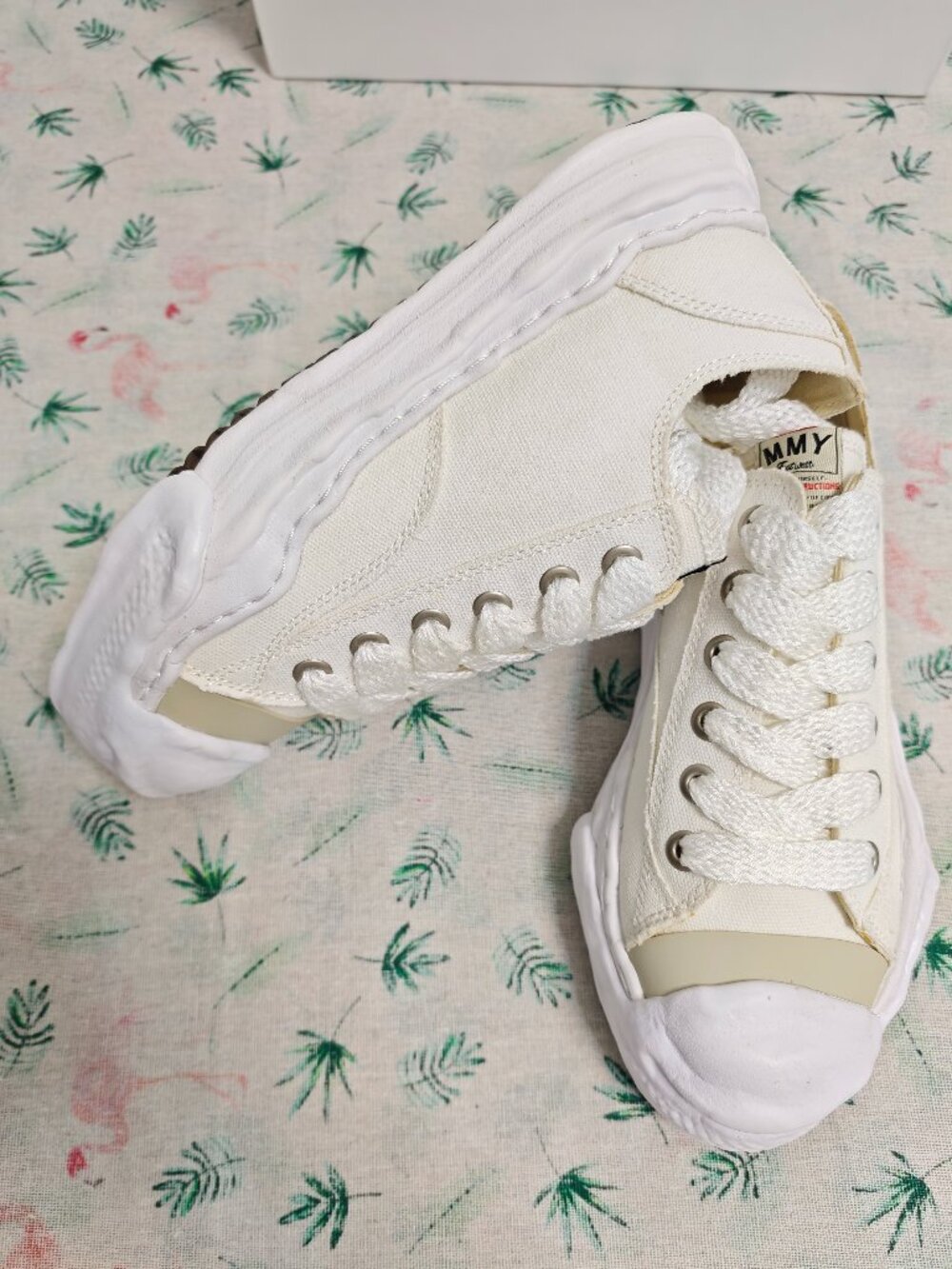 Maison Mihara Yasuhiro MMY White Canvas Low-Top Sneakers, Original Sole - Picture 5 of 10